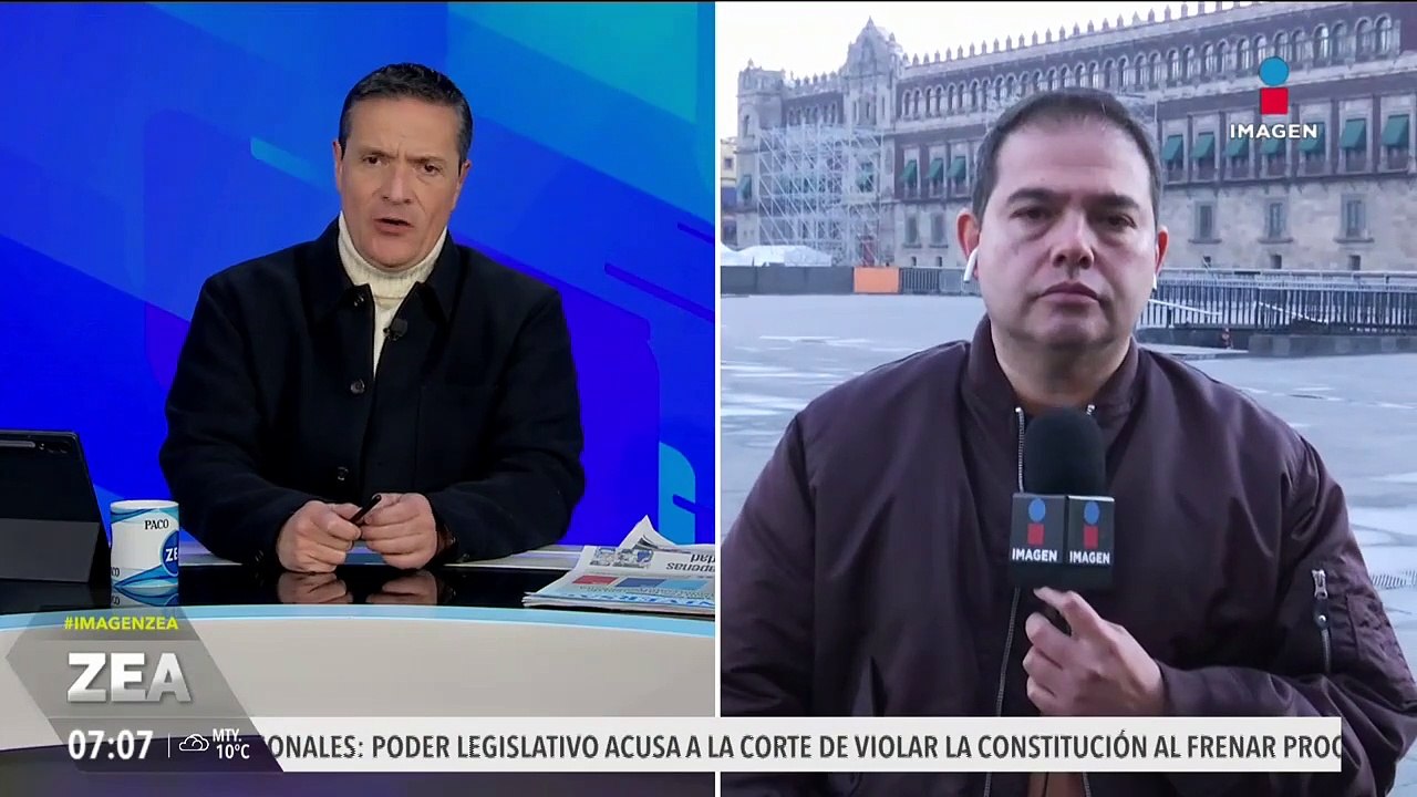 Colocan vallas el Zócalo de la CDMX por el discurso de Claudia Sheinbaum