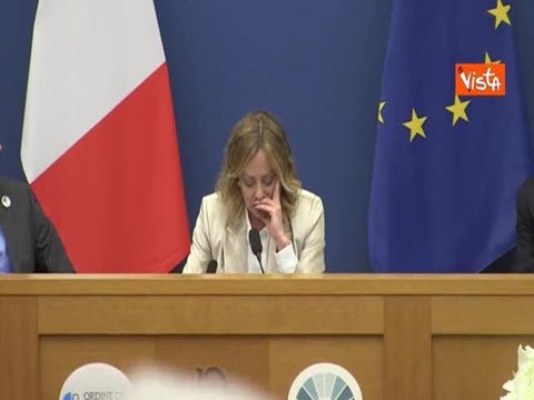 Meloni: Ho rispetto per il lavoro dei giornalisti, voi abbiate rispetto del mio