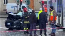 Incidente a Firenze fra tramvia e auto: due feriti e caos traffico