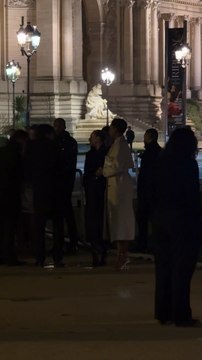 Vidéo - Miss France 2025 Angélique Angarni-Filopon arrive à l'exposition Du cœur à la main: Dolce & Gabbana au Grand Palais à Paris, France, le 9 janvier 2025. © Florian Savina/Bestimage