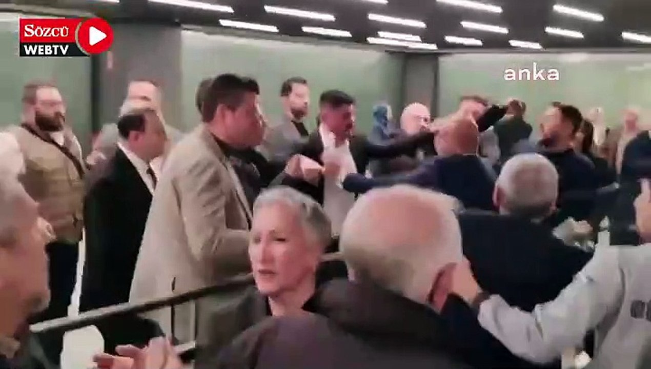 CHP İstanbul İl Başkan Yardımcısı Tozkoparan: Ahmet Melik ve AKP’li meclis üyelerinin vatandaşlara yönelik saldırısı kabul edilemez