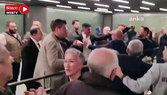 CHP İstanbul İl Başkan Yardımcısı Tozkoparan: Ahmet Melik ve AKP’li meclis üyelerinin vatandaşlara yönelik saldırısı kabul edilemez