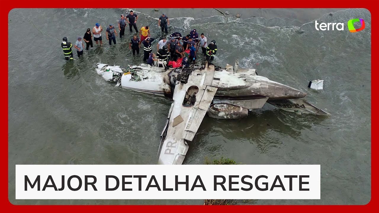 Acidente em Ubatuba: crianças foram retiradas pela janela de avião, diz major do Corpo de Bombeiros