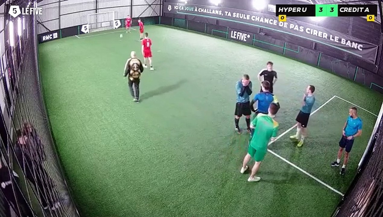 Hyper U Challans - Credit Agricole Challans 09/01 à 20:37 - Football Terrain 1 (LeFive Challans)