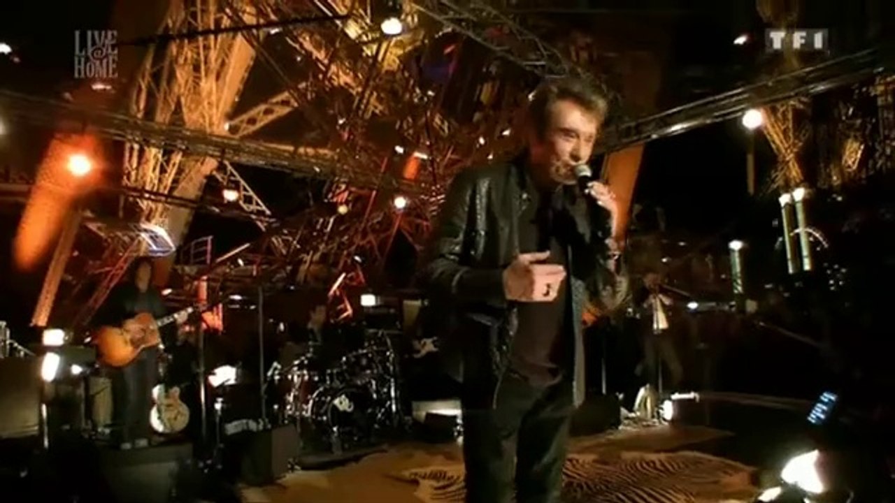 Johnny Hallyday -  Concert au 1er étage de la Tour Eiffel  (2011)