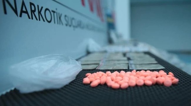 İstanbul’da 'NARKOKAPAN-6' operasyonunda 1 milyon 795 bin uyuşturucu hap ele geçirildi