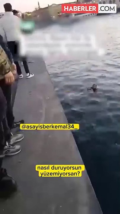 Denize düşen adamla yardım istediği kadın arasında akıllara ziyan diyalog
