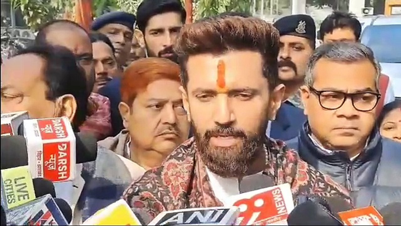 आलोक मेहता के यहां ई डी के रेड पर बोले चिराग जिसने गड़बड़ी की है  जांच एजेन्सी उसके यहां पहुंचेगा ही मोदी और नीतीश जी भ्रष्टाचार पर जीरो टॉलरेंस   को लेकर काम कर रहे है जो गलत नही है जांच से डरे नहीं