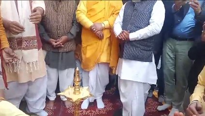 बालाजी मंदिर ट्रस्ट ने प्रयागराज महाकुंभ बड़ी मात्रा में भेजी खाद्य सामग्री, गृहराज्यमंत्री ने हरि झंडी दिखाकर किया रवाना, महाकुंभ में पहुंचने का किए आह्वान