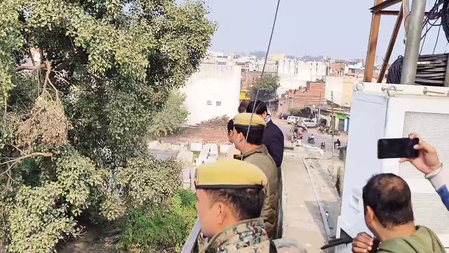 मंदिर की भूमि पर अवैध कब्जा, भड़के DM, SP के साथ निरीक्षण को पहुंचे DM, SDM को जांच के आदेश, बोले DM तीर्थ स्थल और कूपों से छुड़ाया जाएगा अवैध कब्जा