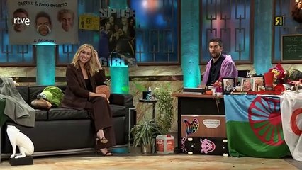 Kira Miró mantiene su tradición con Broncano | #LaRevuelta 09.01.2025