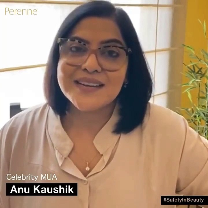 Description Perenne makeup disinfectant mist is a quick-drying antibacterial spray that kills surface germs and reduces bacteria growth on beauty tools, brushes and products. It effectively removes bacteria from pressed powders, eye shadows and cream fo