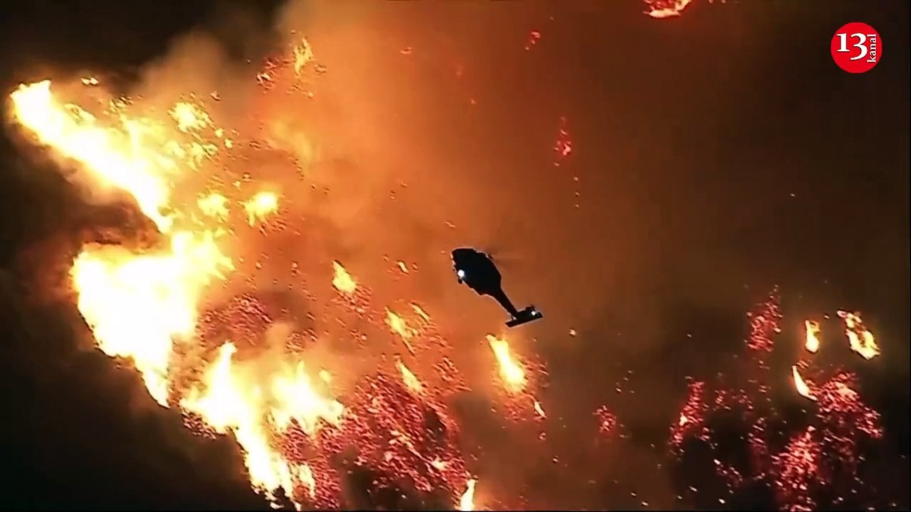 Firefighting helicopters battle Palisades Fire in Los Angeles(720P_HD)