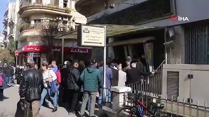 Suriye'de bayram havası: ATM'lere akın ettiler