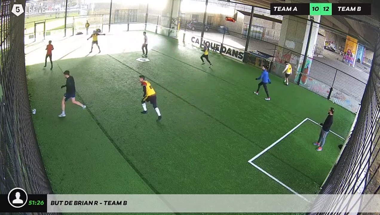 But de Brian R - Team B