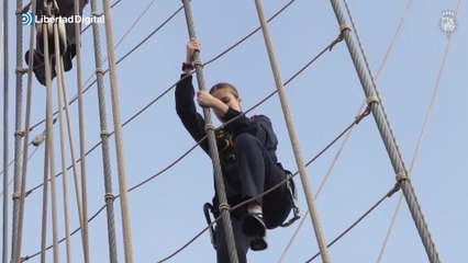 Las espectaculares imágenes de Leonor subida al Juan Sabastián Elcano