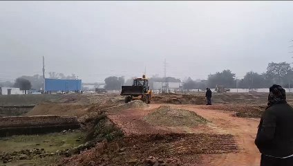 सोच-समझकर खरीदें प्लॉट, Ghaziabad 18 बीघे पर बसी अवैध कालोनी पर चला बुलडोजर