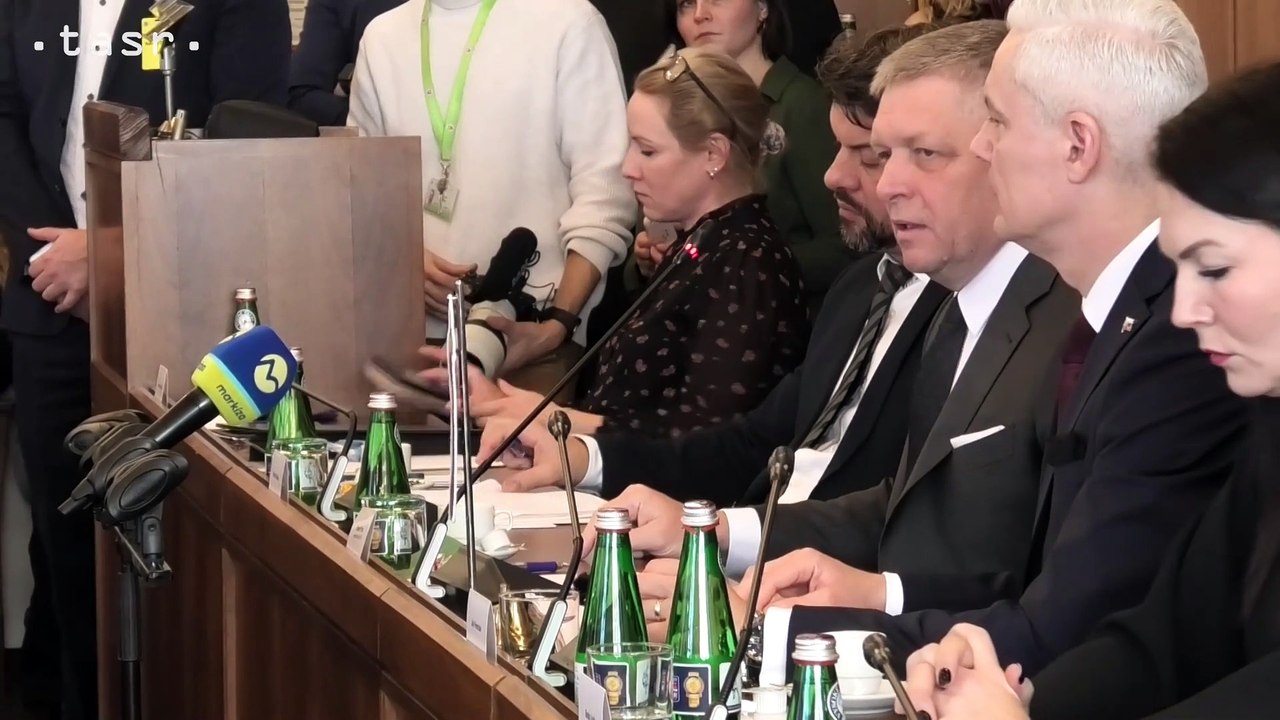 ZÁZNAM: Premiér R. Fico: Ak nám Ukrajina bude spôsobovať škody, zastavíme jej pomoc