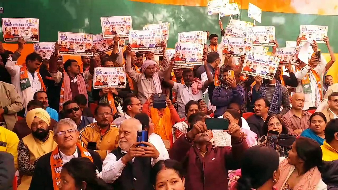 सक्रिय राजनीति में लौटे रघुवर दास,बीजेपी की सदस्यता ग्रहण करते ही पुराने रंग में दिखे पूर्व सीएम