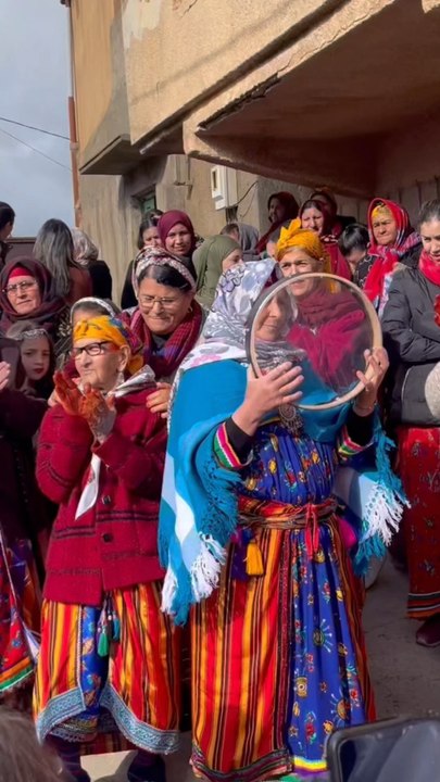 Les Berbères entrent dans l’année 2975 ! 🎉 Le Yennayer sera célébré le 12 janvier en Algérie et le 14 au Maroc. Une nouvelle année qui marque un nouveau cycle de traditions et de culture. Aseggwas ameggaz à tous ! ✨