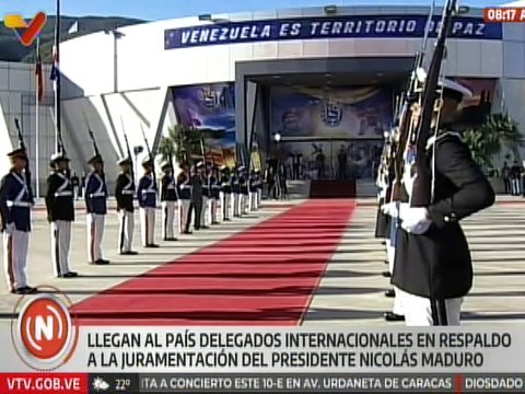 Arriba a Venezuela delegación internacionales en respaldo a la juramentación del presidente Maduro