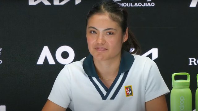 Tennis - Australian Open 2025 - Emma Raducanu : Someone gave me a natural antiseptic spray. I didn't want to take it