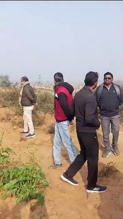 भू माफियाओं के खिलाफ राजस्व विभाग की बड़ी कार्रवाई, 100 बीघा चरागाह भूमि को कराया मुक्त, आरोपी लंबे समय से कर रहे थे जमीन पर खेती, पीला पंजा चलाकर फसल को किया खुर्दबुर्द