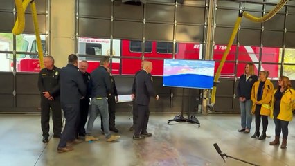 Ascienden a diez los muertos por los incendios forestales de Los Ángeles