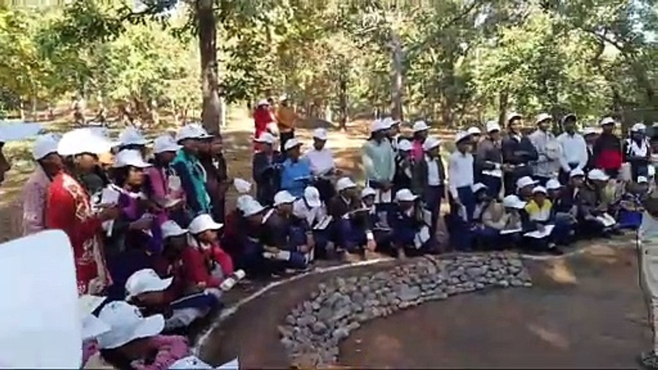 रातापानी टाइगर रिजर्व मे खेल-खेल मे बच्चे ले रहे वन्य जीवो के इको सिस्टम की अनुभूति