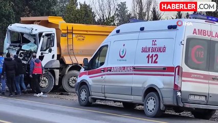 Bodrum'da 2 Hafriyat Kamyonu Çarpıştı: 2 Yaralı