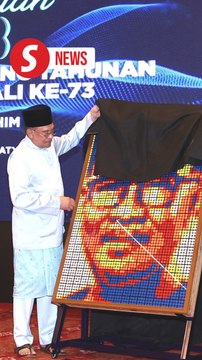 Youth are the guardians of Malaysia's future, says Anwar