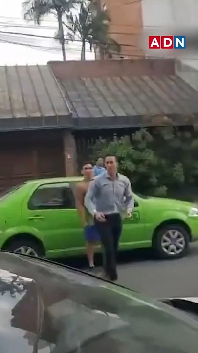 Desesperado video de un reconocido traumatólogo pidiendo ayuda tras recibir una golpiza de su mujer en plena calle. Miralo. 
