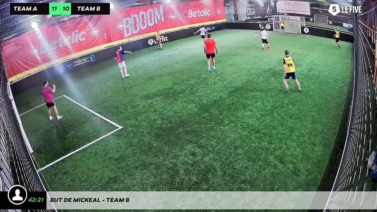 But de Mickeal - Team B