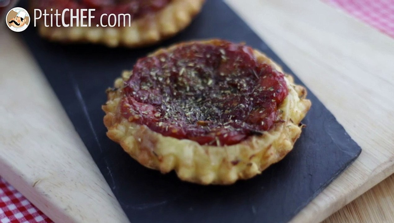 Tatin-törtchen mit kirschtomaten