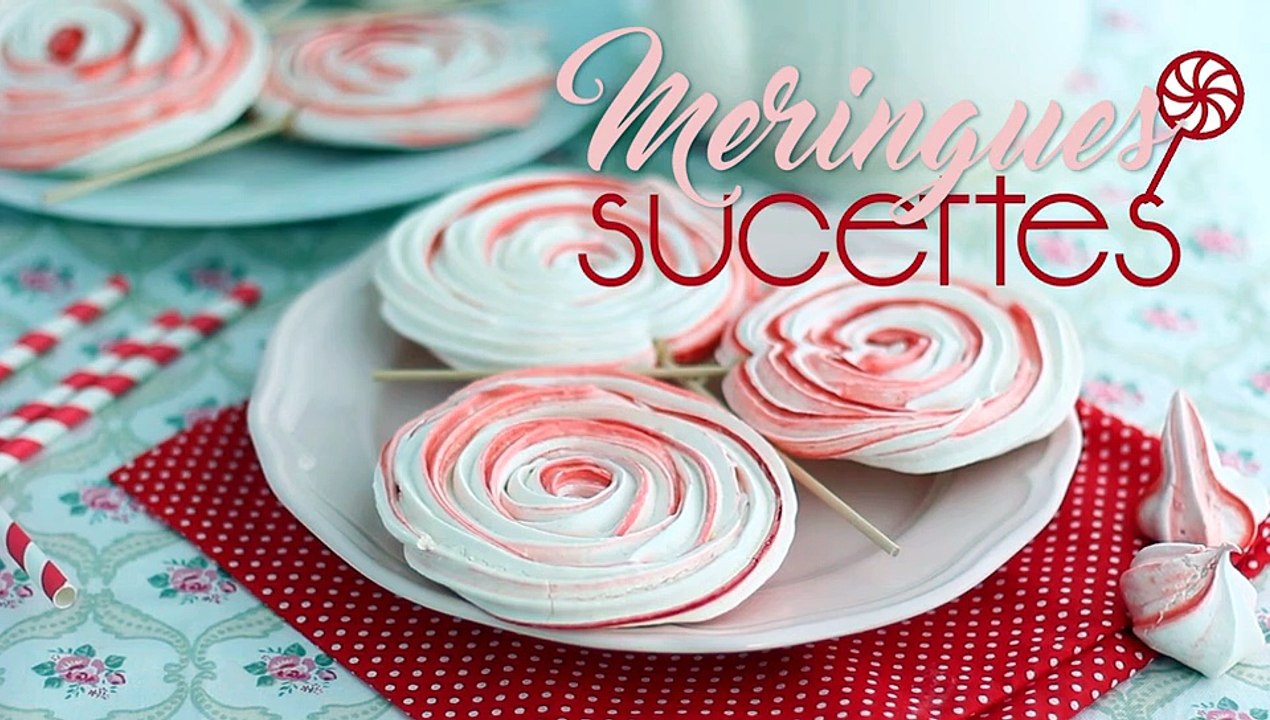 Meringues lollipops