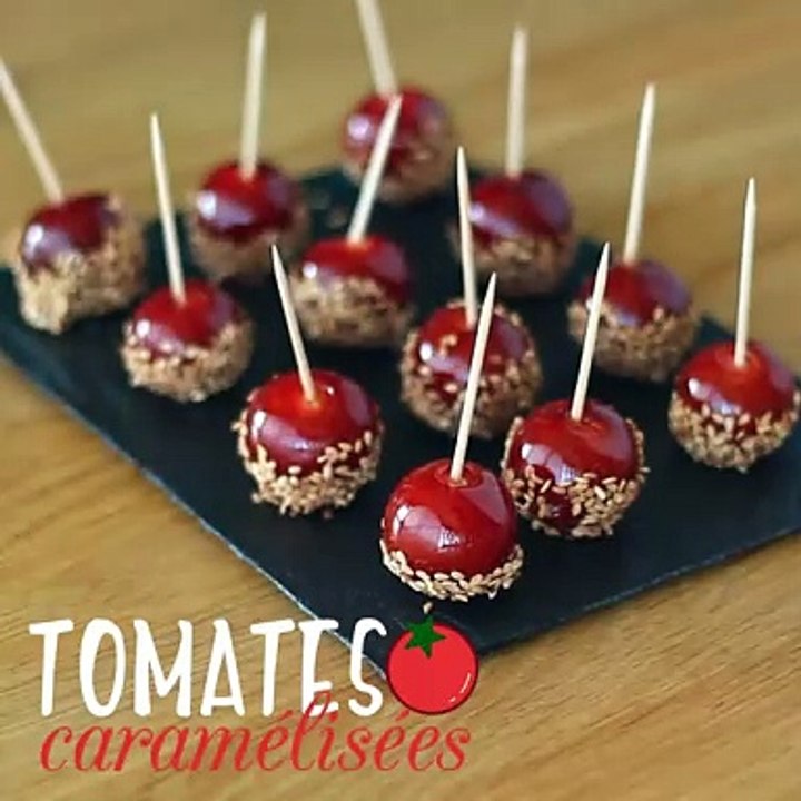 Karamellisierte kirschtomaten mit sesamsamen oder liebestomaten