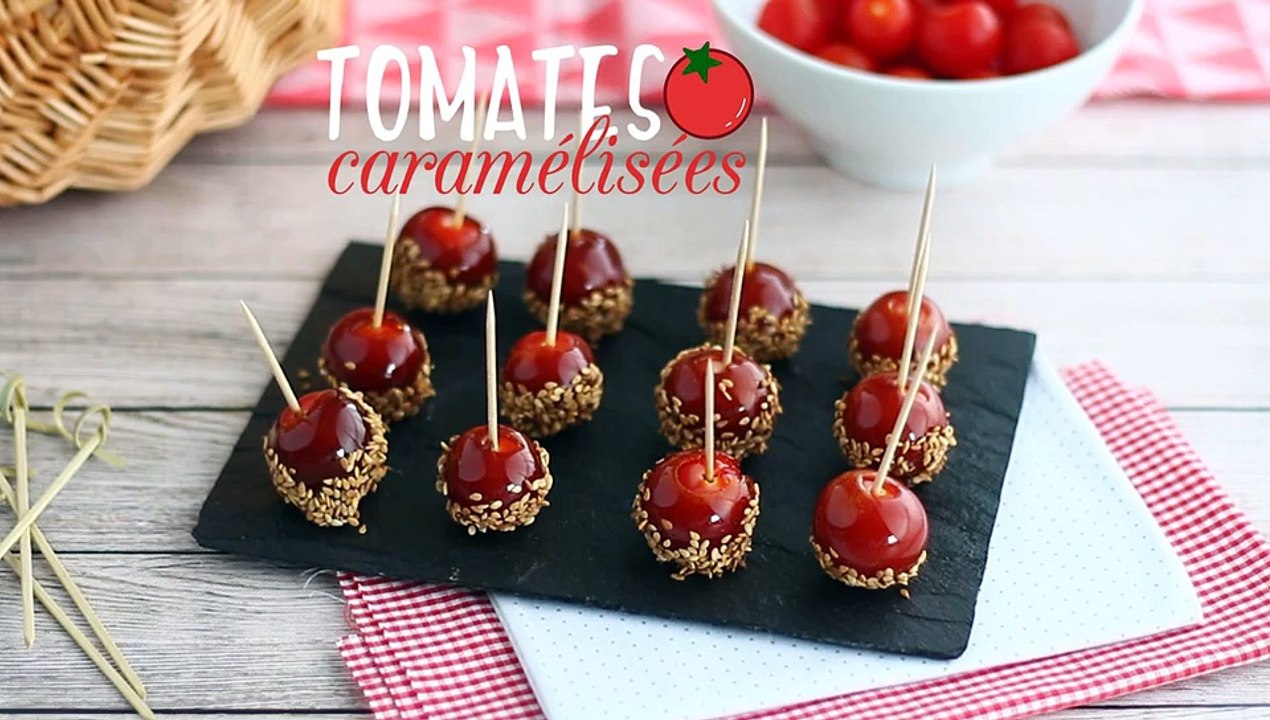 Karamellisierte kirschtomaten mit sesamsamen oder liebestomaten