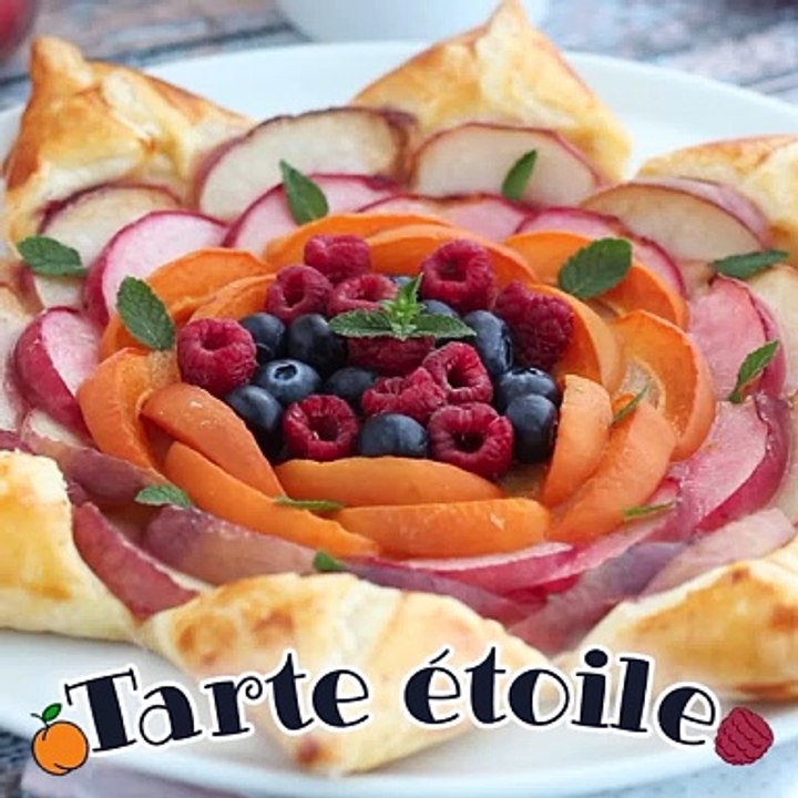 Sternentorte mit früchten