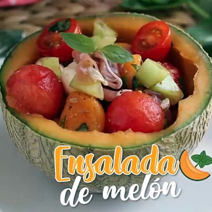 Melonensalat auf melone