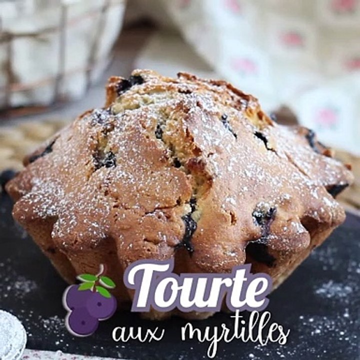 Pyrenäentorte mit heidelbeeren