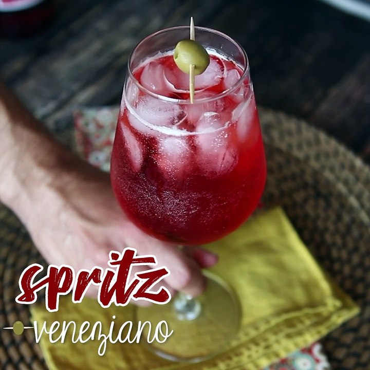 Venezianischer spritz, das echte rezept zubereitet mit select