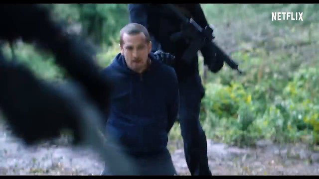 Ad Vitam : un film trop réaliste sur Netflix ? Le GIGN a fait censurer des scènes, Certaines choses n’avaient pas vocation à...