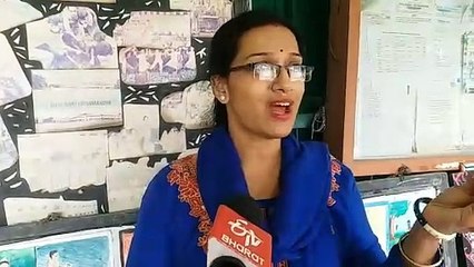 আকন্দ গাছ থেকে সুতো ও ব্যাগ তৈরি করেছে বাংলার খুদে গবেষক।যা স্থান পেয়েছে ভোপালের চিলড্রেন সায়েন্সে।