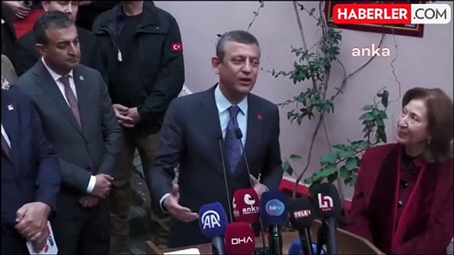 Özgür Özel'in İsmet İnönü ile ilgili sözleri gündem oldu: Övdü mü yerdi mi belli değil