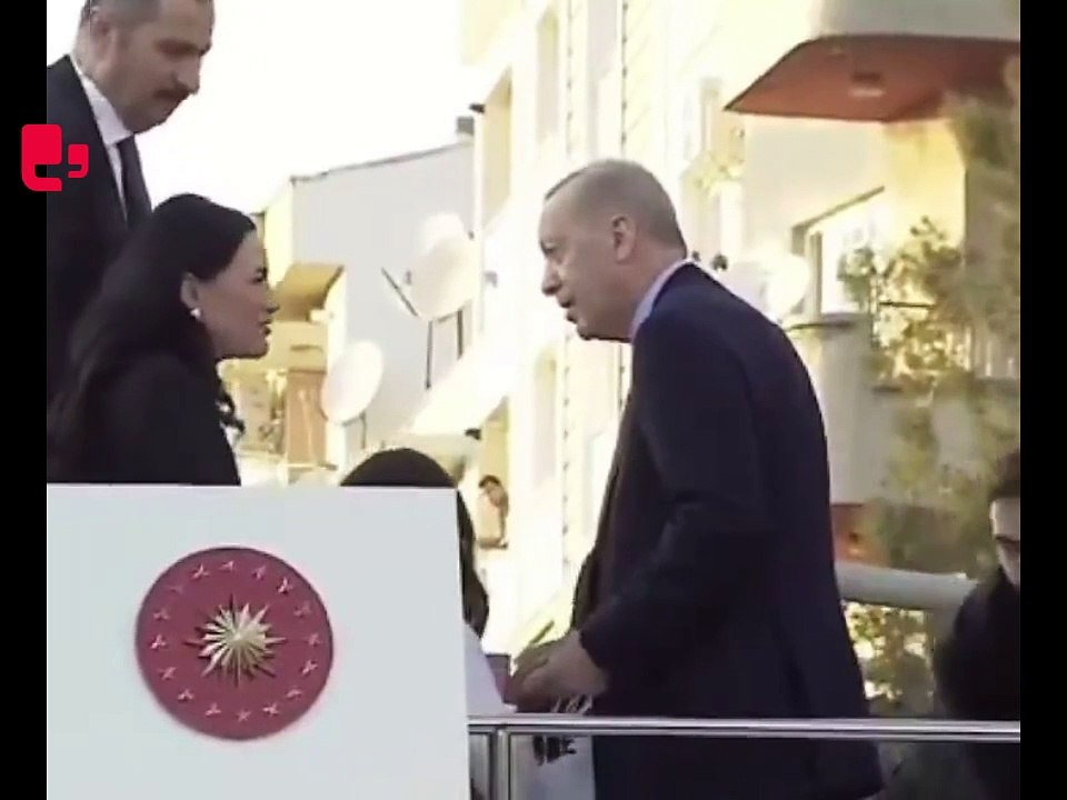 Erdoğan, elini öpen AKP'li vekile 200 lira harçlık verdi