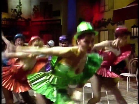 Benny Hill & Hill's Angels - Cabaret in Cafe Le L'Opera (1986)