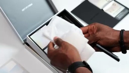 Infinix Zero Flip Unboxing - Everyone Is Talking About This Phone