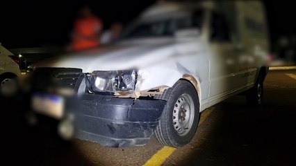 Van funerária e Fiorino se envolvem em acidente no Trevo da Portal