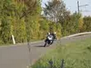 je fais que passer (TL1000R)