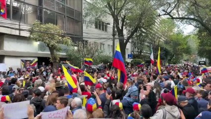 EL DICTADOR MADURO! MALIBÚ desaparece & Universo cinematográfico del CALAMAR!